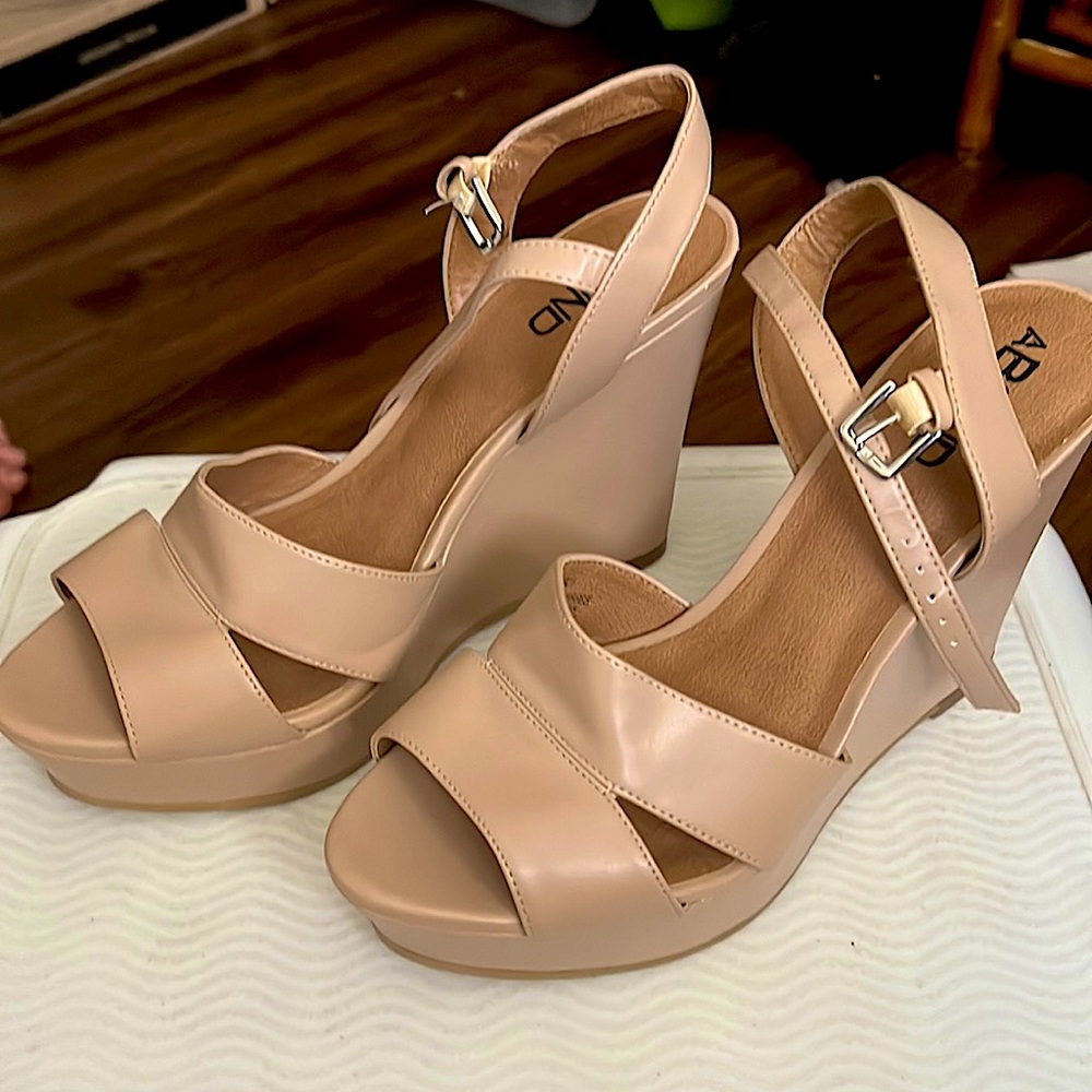 brand: abound , size: 5-6, color: nude